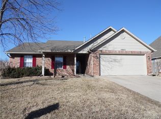 19803 E 38th St, Broken Arrow, OK 74014
