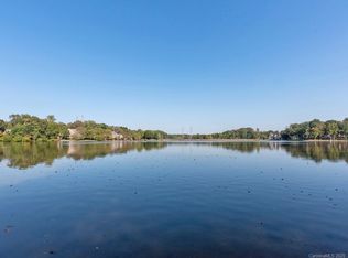 8060 Lake Providence Dr, Matthews, NC 28104