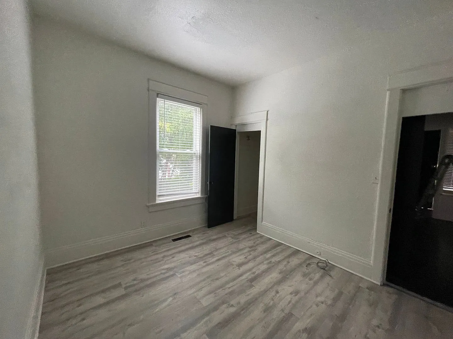 2917 N Richards St — Photo 3