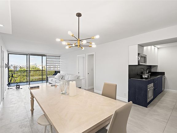 4th image of 20301 W Country Club Dr APT 722