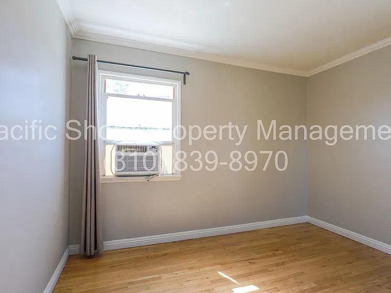 Nebraska Apartments — Photo 12
