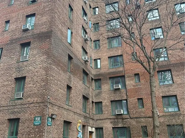 1938 E Tremont Avenue #3H., Bronx, NY 10462