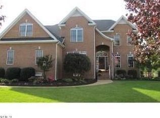 8353 Charing Ln, Glen Allen, VA 23059