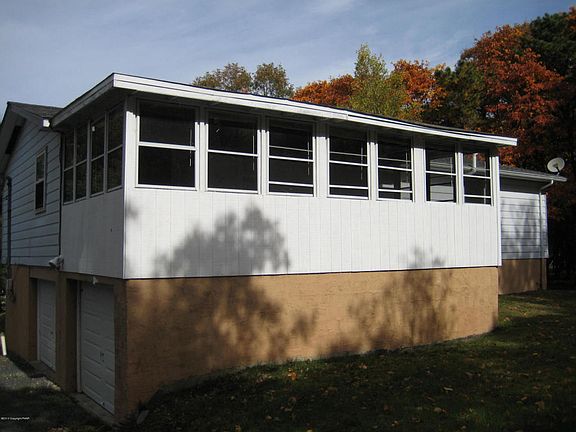 2nd image of 160 Crescent Way