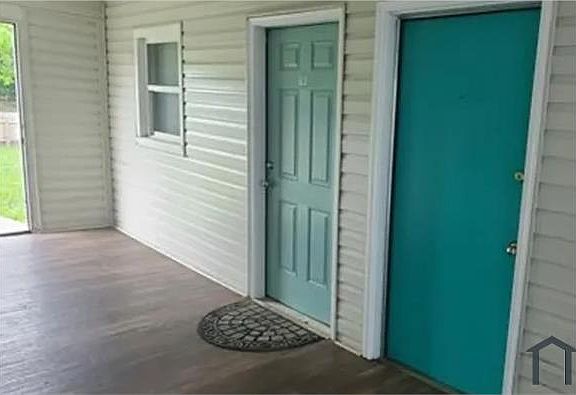 2nd image of 315 Ballpark Dr Unit 203