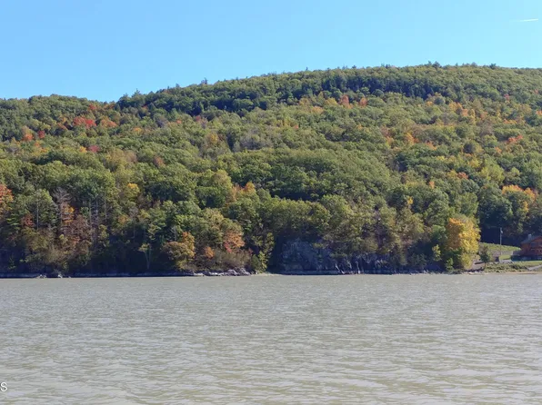 236 Death Rock Way, Whitehall, NY 12887