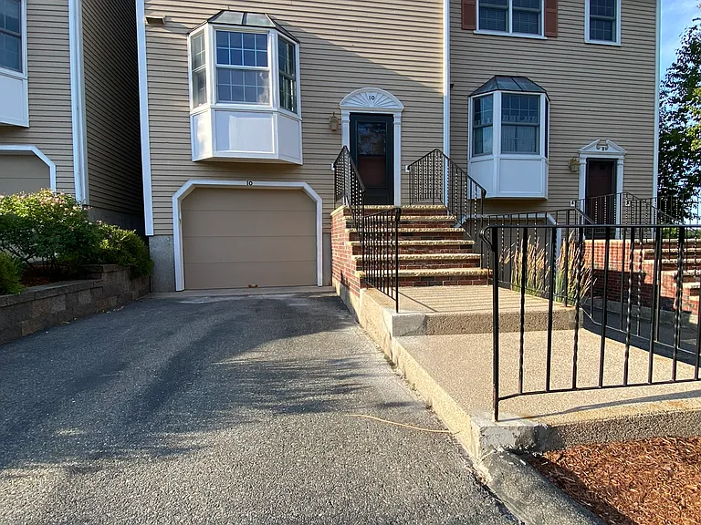 10 America Way — Photo 25