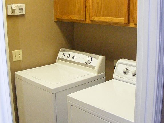 4th image of 1512 Stewart Ln