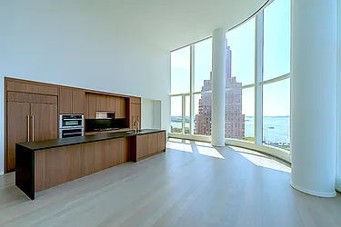 Rented by New York Casas Ltd.