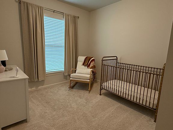 4th image of 3310 Autumn Park Dr