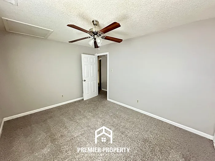 4396 Forest Valley Cv — Photo 14