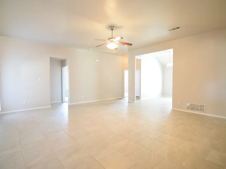 403 Constellation Dr — Photo 11