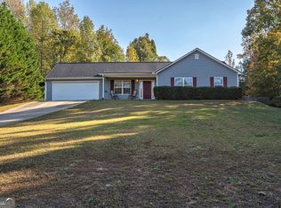 943 Nell Cir, Winder, GA 30680