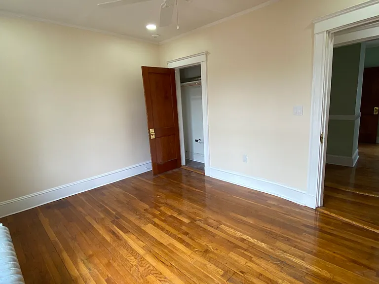 4442 Washington St #3 — Photo 8