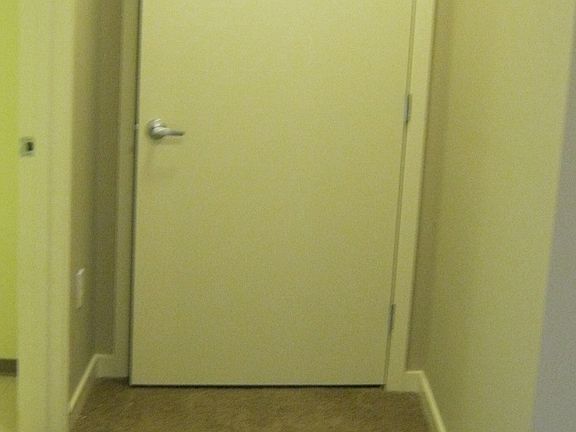 4th image of 944 Discovery Cir NE Unit 411