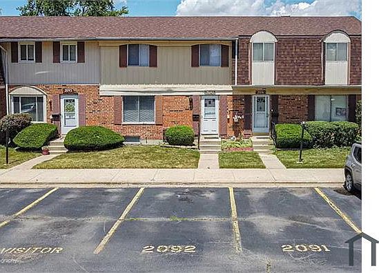 1st image of 2092 Euclid Ln
