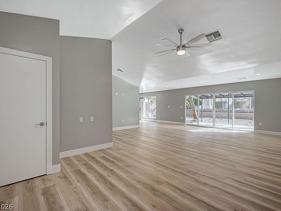 5th image of 8753 Sundial Dr
