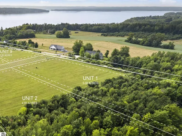 1 Elk Vista Ct, Williamsburg, MI 49690