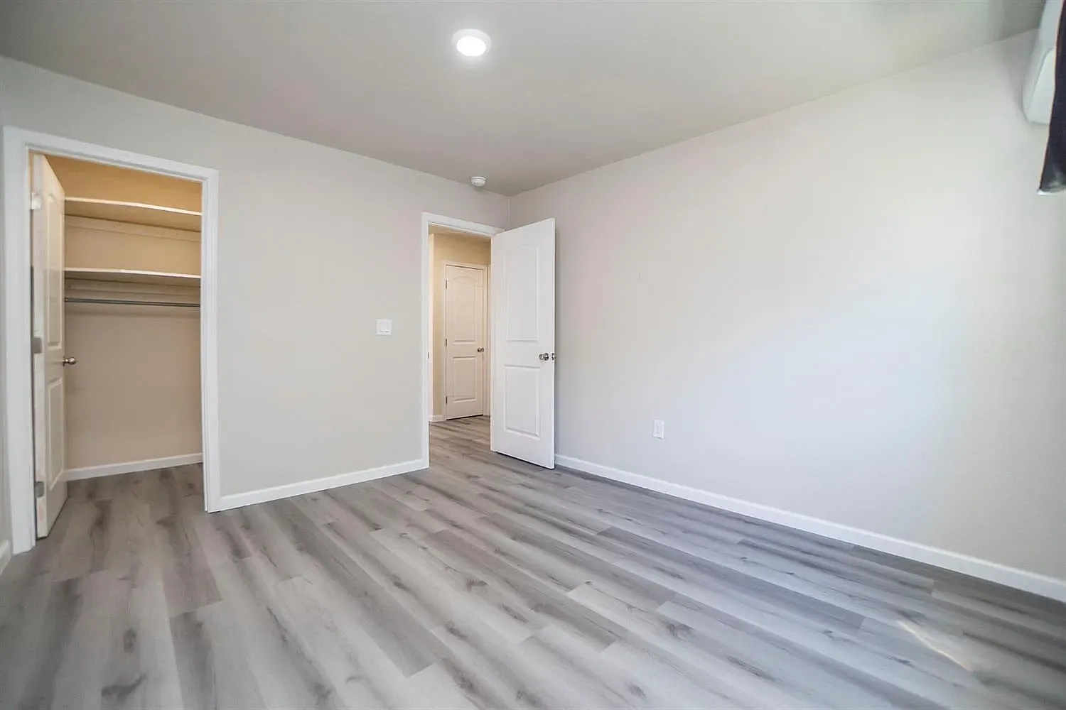 2 bed, $1,800 — Photo 1