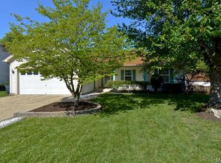 1562 Saddlegate Ct, Florissant, MO 63033