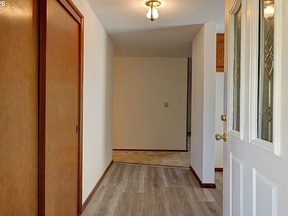 3rd image of 42456 Bagley Ln