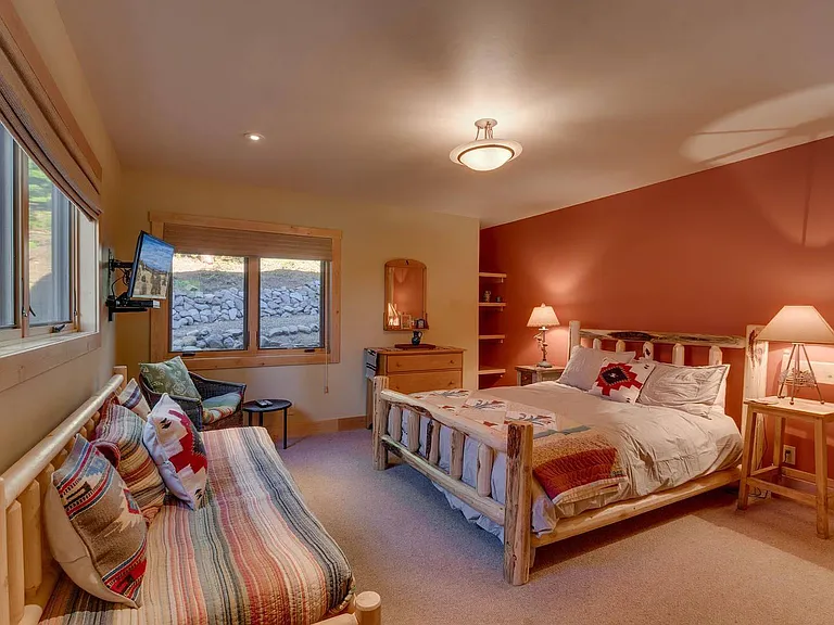 365 Fairway Dr — Photo 19