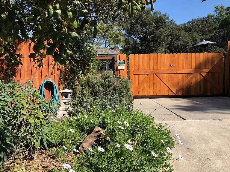 456 S Skyline Dr — Photo 53