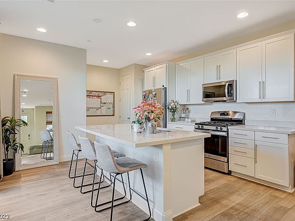 5th image of 796 Cottonwood Hill Pl