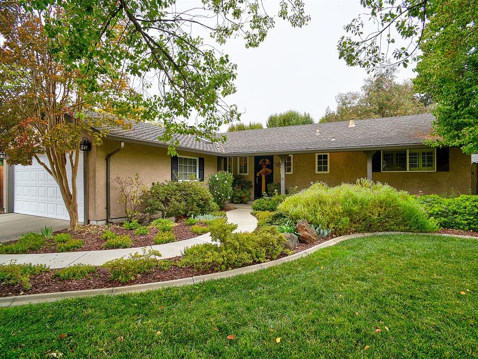 1st image of 4921 Gibbons Dr