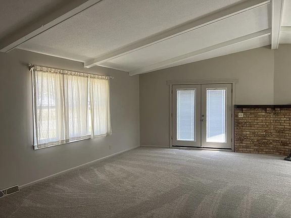 5th image of 253 Tower Heights Ct