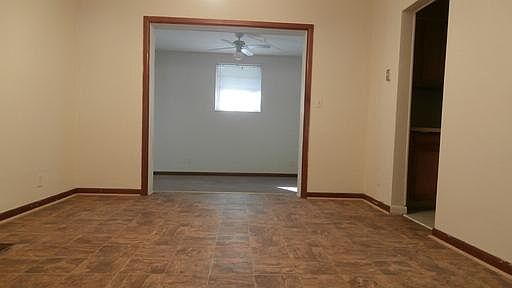 4th image of 3212 Holly Berry Ln