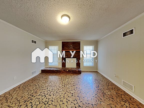 3rd image of 1874 Grovehaven Dr