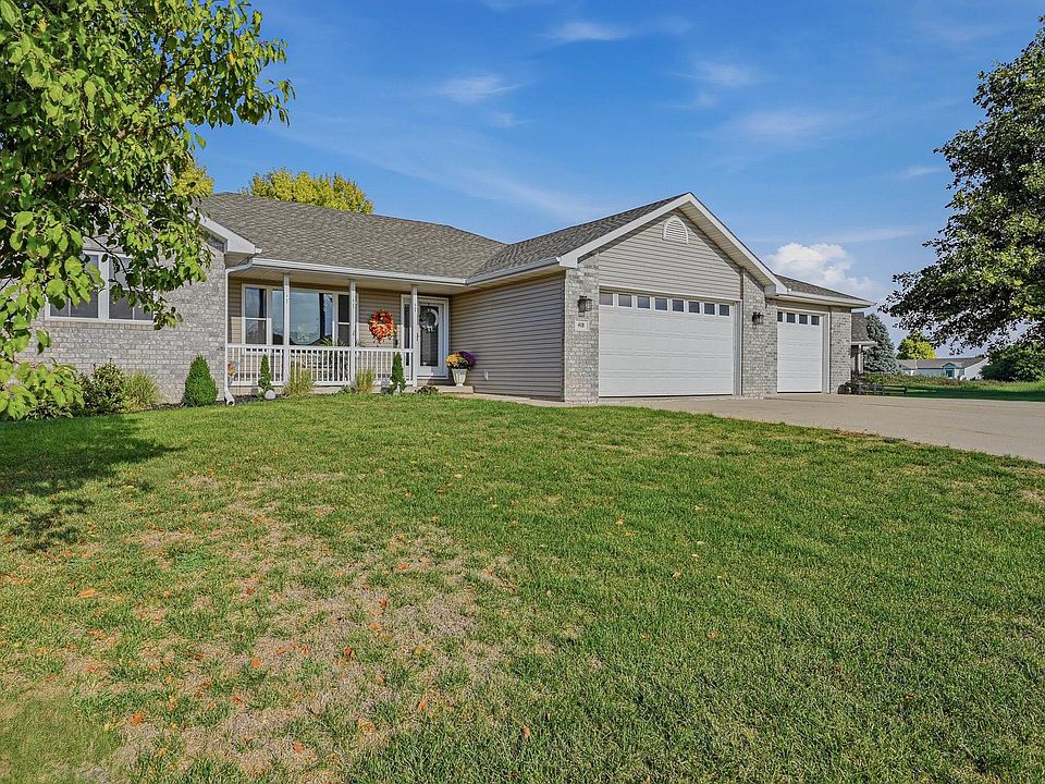 1st image of 418 Coniston Cir