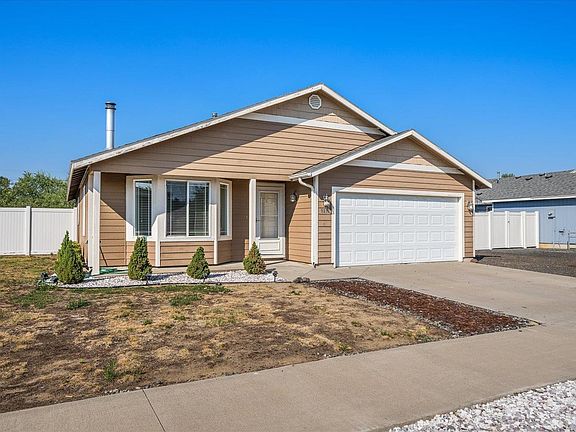 4th image of 9310 W Caelen Ave