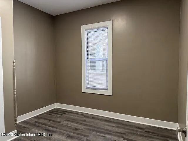 3 bed, 2.0 bath, 1365 sqft, $3,300 — Photo 4