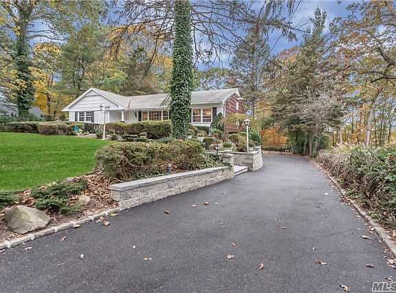 2nd image of 18 Coldport Dr