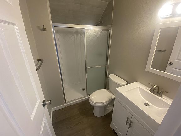 5th image of 822 4th St #B