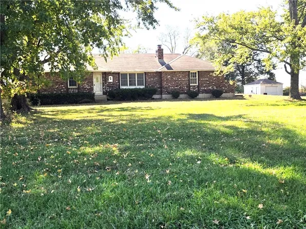 24103 E 275th St, Harrisonville, MO 64701