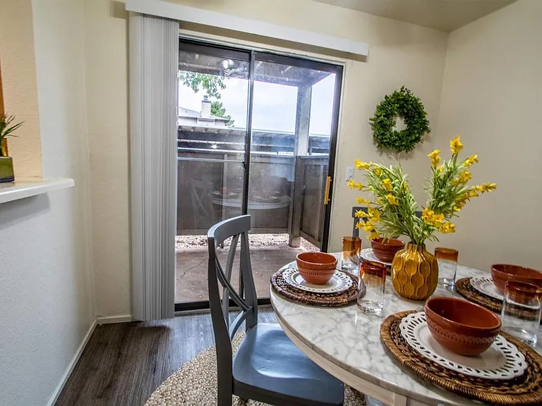 ONE MONTH FREE! APPLY FREE! VIRTUAL TOURS! — Photo 92
