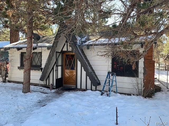 2nd image of 524 Elysian Blvd
