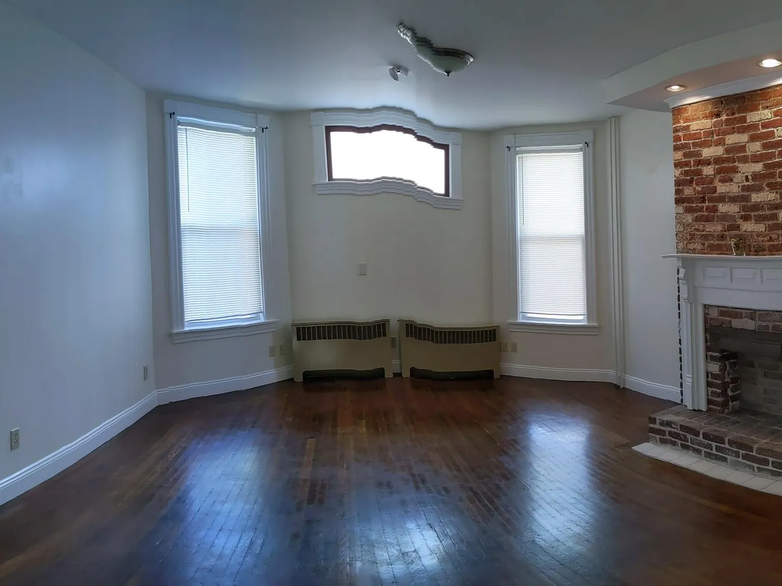 48 Belvidere St — Photo 3