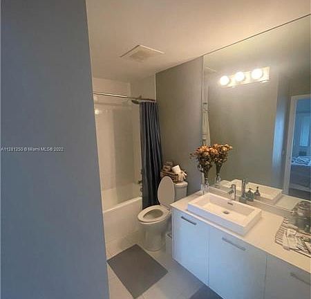 5th image of 151 SE 1st St APT 1206