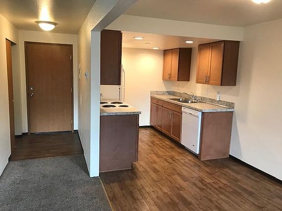 4th image of 2127 12th St APT C104