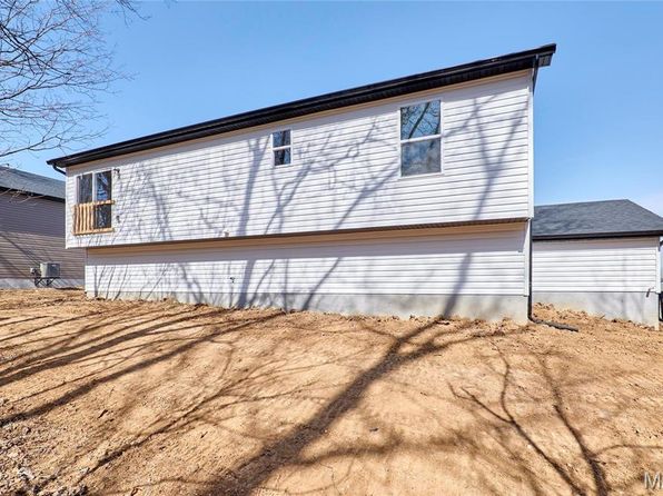 28710 Woodland Hts, Warrenton, MO 63383