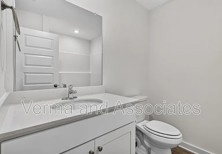 4771 W Folsom St — Photo 6