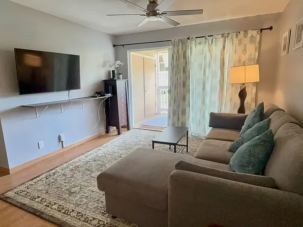 100 Mahalani St, Wailuku, HI 96793