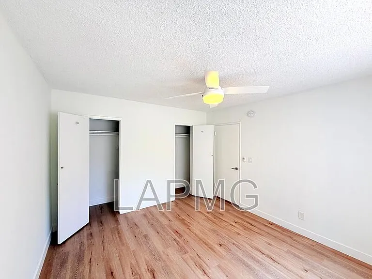 119 N Hillcrest Blvd #16 — Photo 17