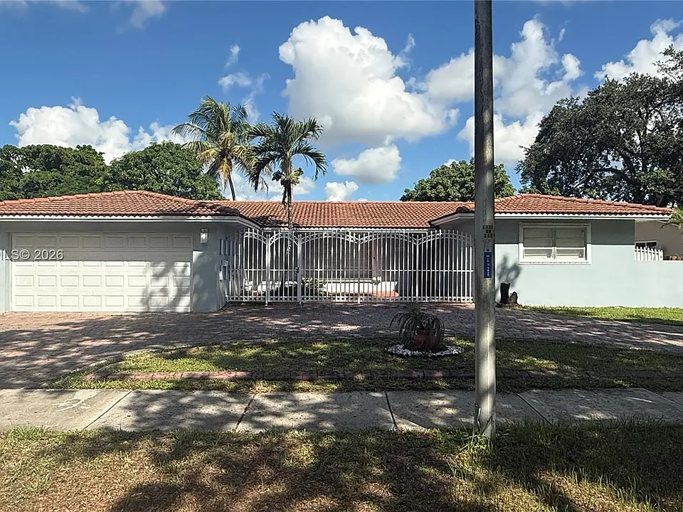 6365 Miami Lakeway S