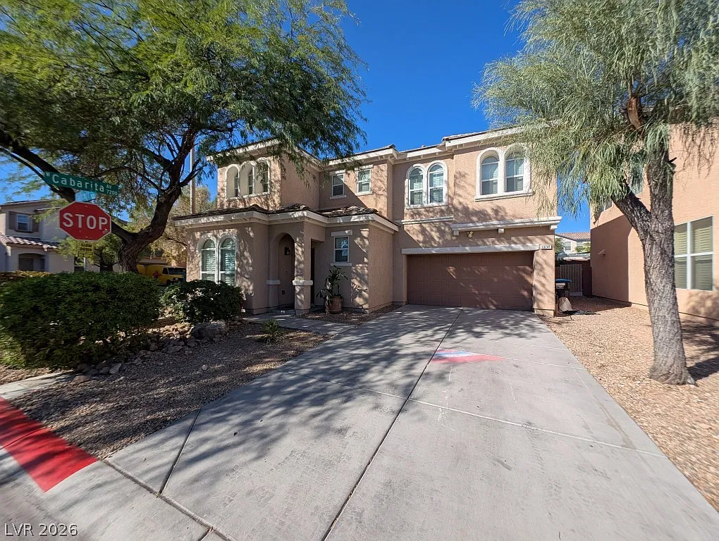 3 bed, 2.5 bath, 1797 sqft, $2,250 — Photo 1
