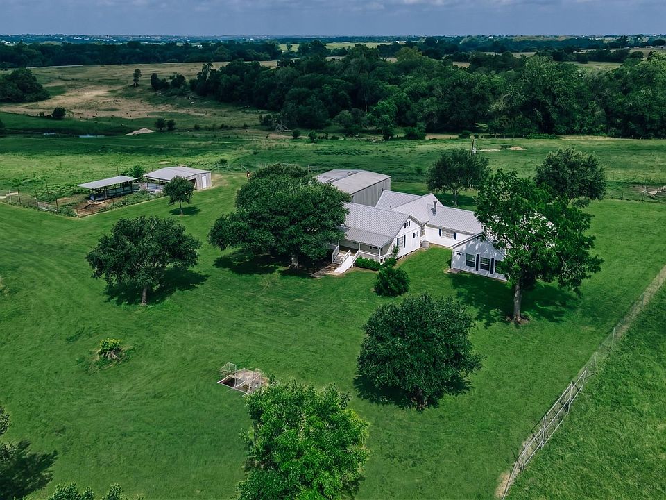 1st image of 2734 Blue Hole Rd